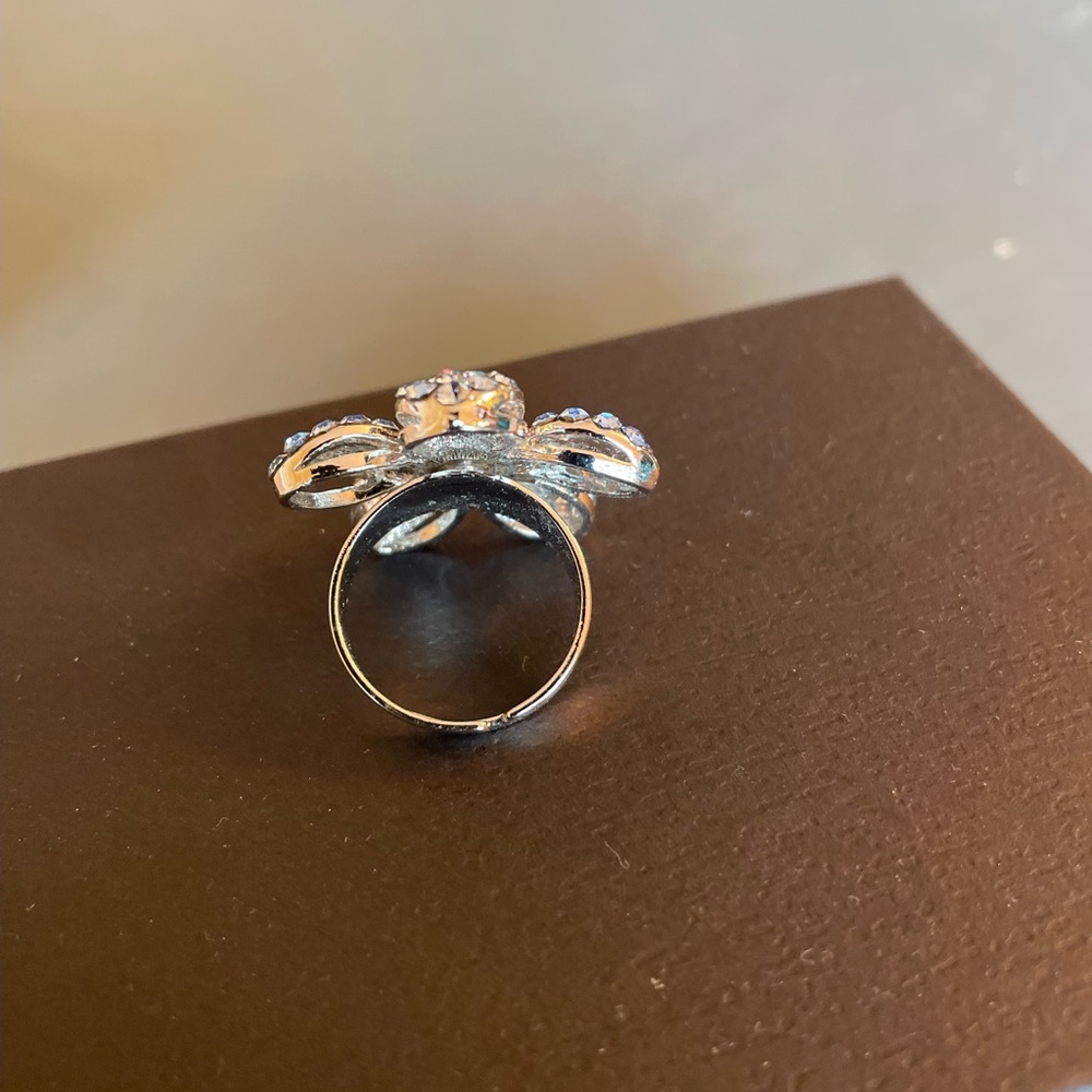 Ring - Picture 2 of 3